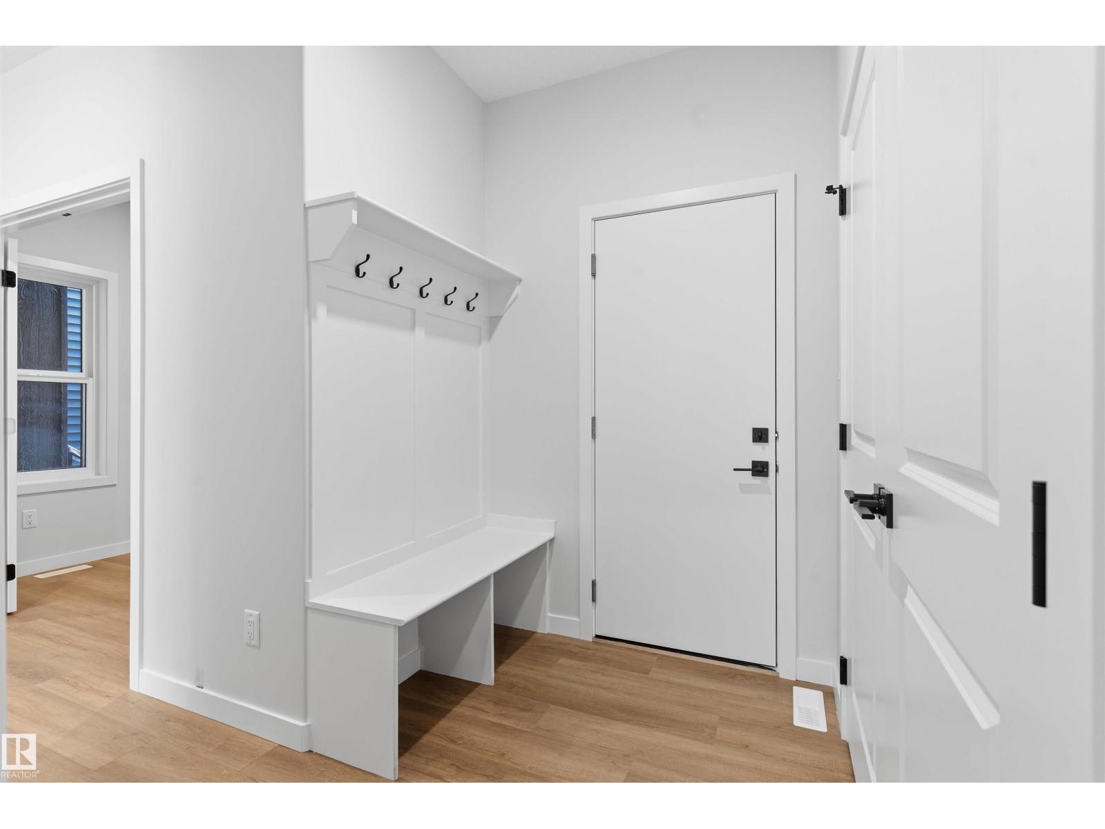 1721 Crossbill LO NW - 26