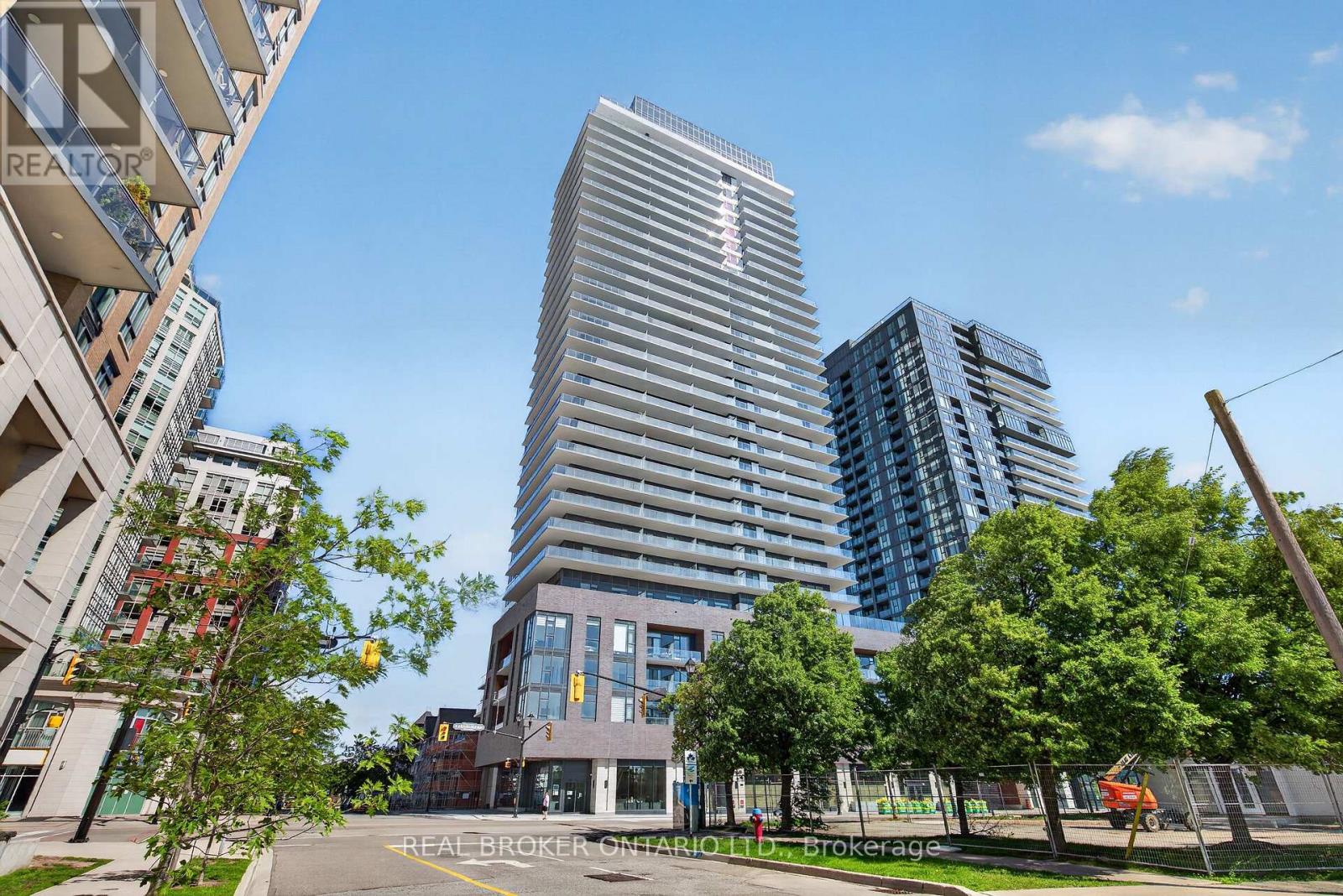 Photo of 1411 - 2075 LAKESHORE ROAD