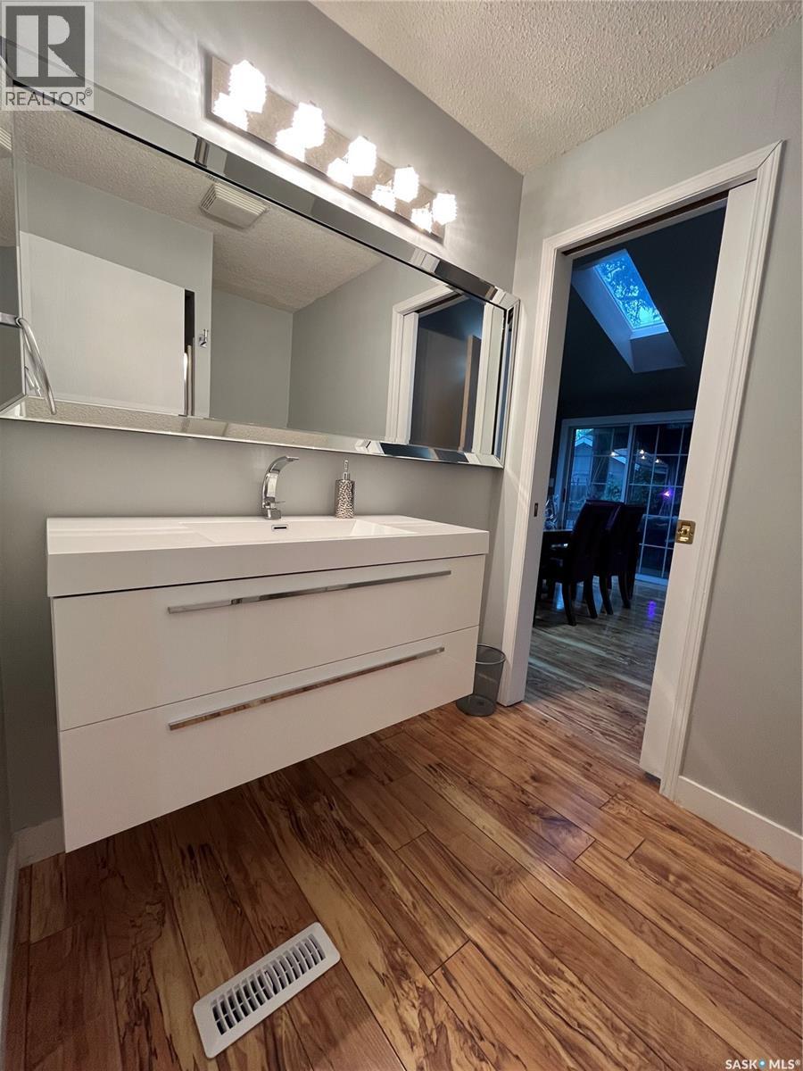 374 Rodenbush DRIVE - 18