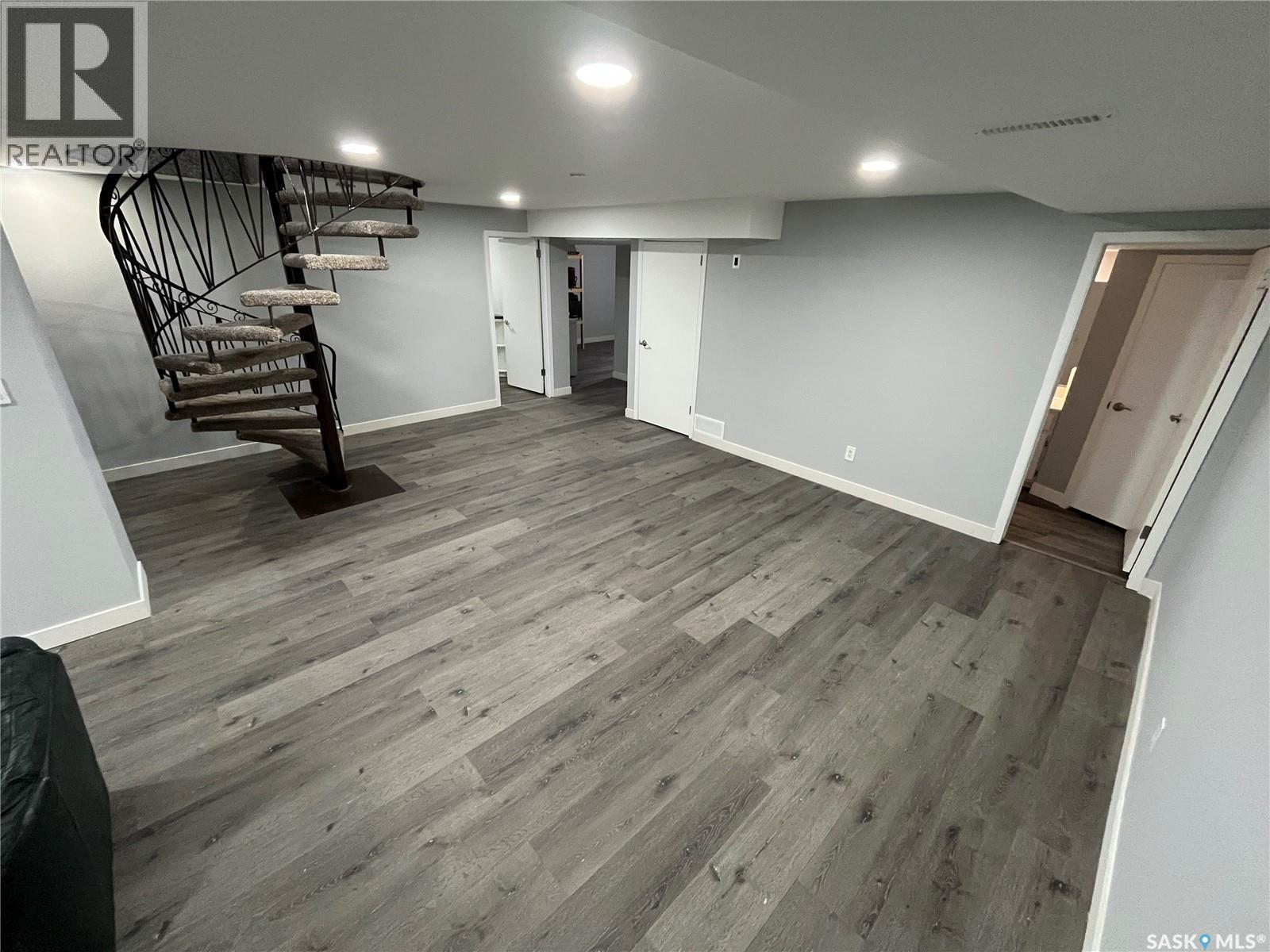 374 Rodenbush DRIVE - 44