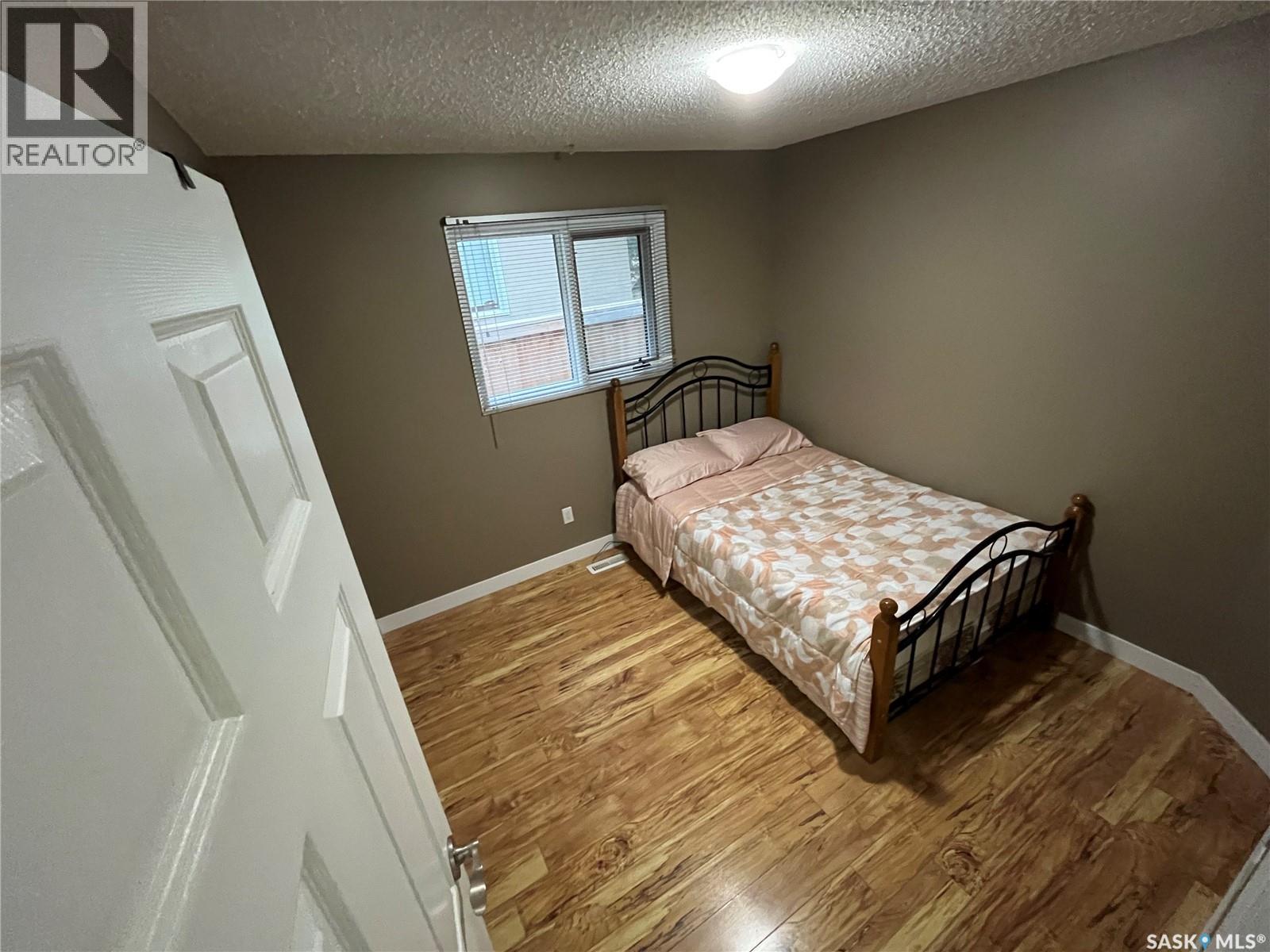 374 Rodenbush DRIVE - 24
