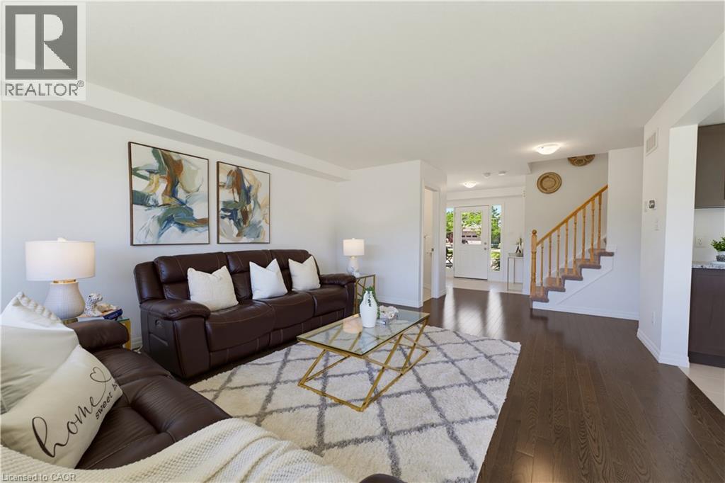 47 NEWCASTLE Court - Image 15
