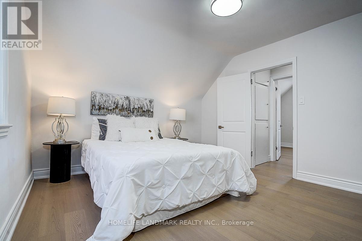 572 PHARMACY AVENUE - 23