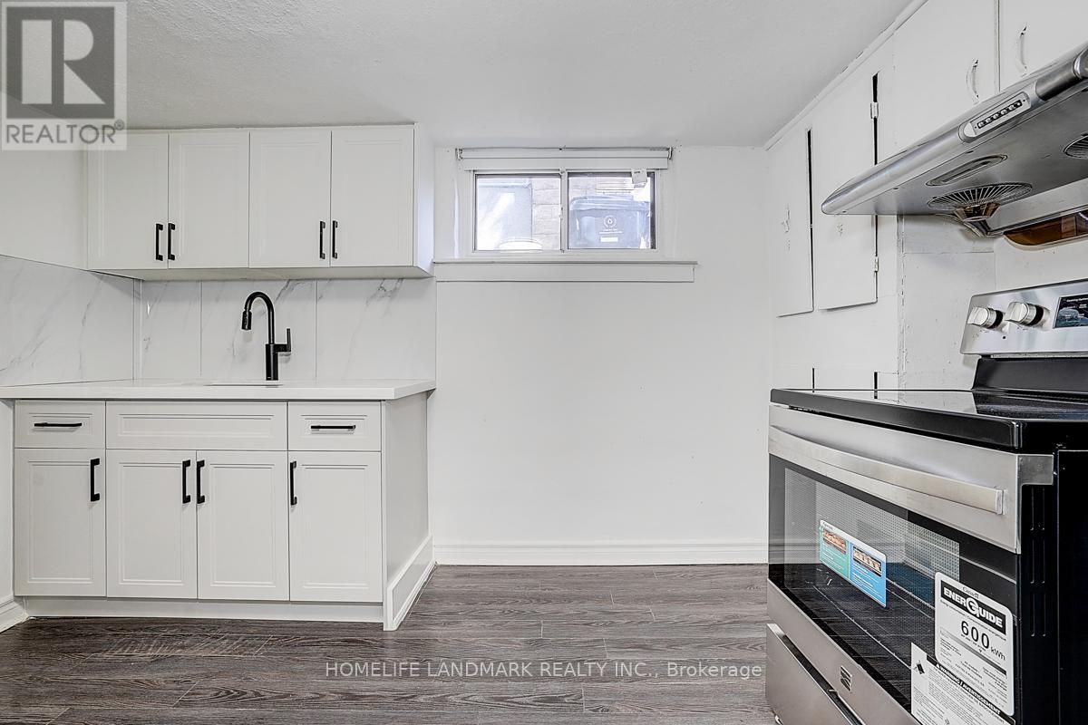 572 PHARMACY AVENUE - 30
