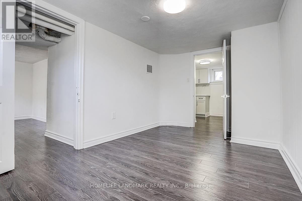 572 PHARMACY AVENUE - 33