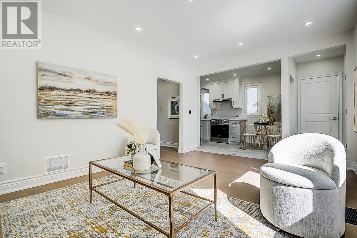 572 PHARMACY AVENUE - 4