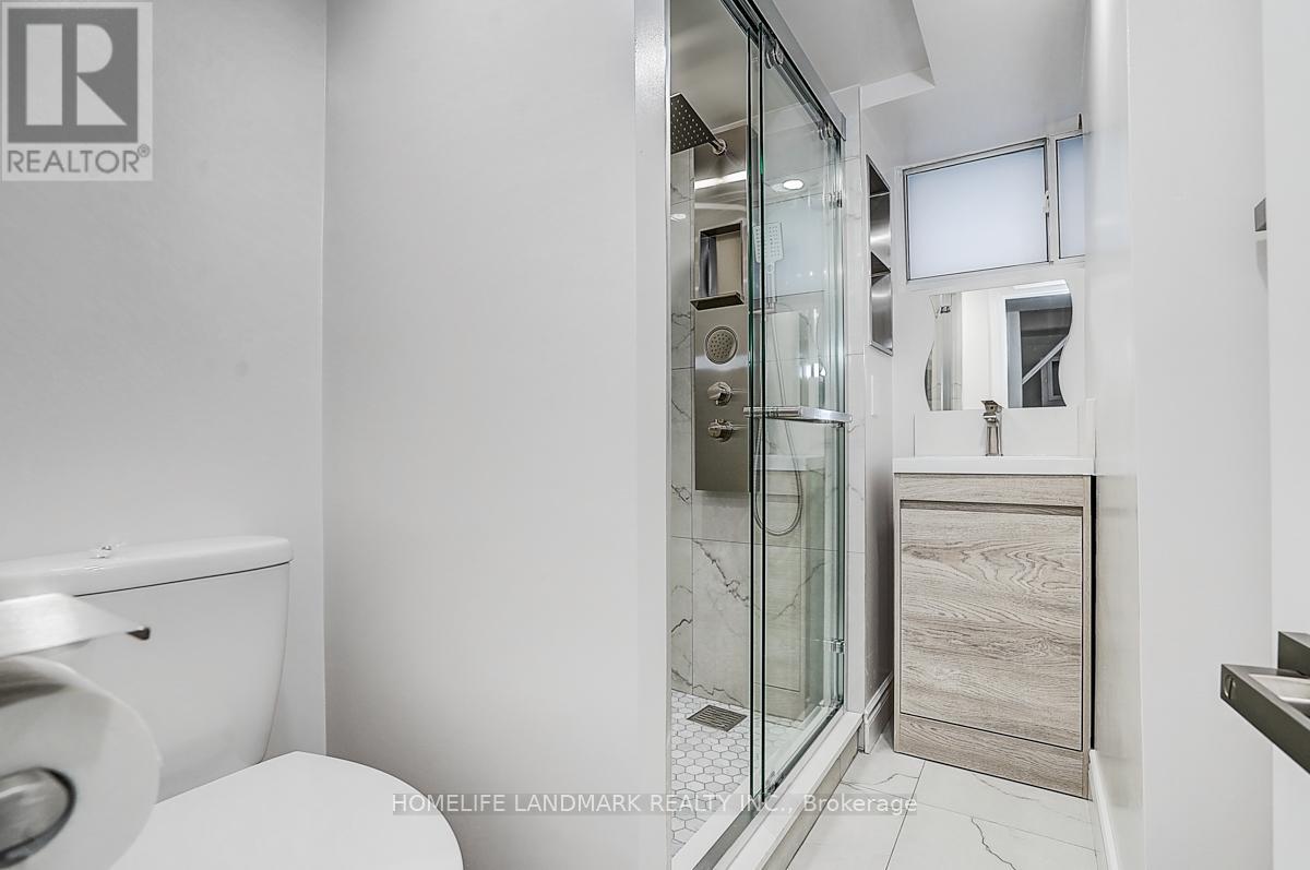 572 PHARMACY AVENUE - 27