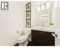 4426 Marine Drive, West Vancouver, BC V7W2N9 Photo 22