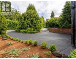 4426 Marine Drive, West Vancouver, BC V7W2N9 Photo 33
