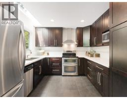 4426 Marine Drive, West Vancouver, BC V7W2N9 Photo 11