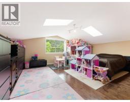 4426 Marine Drive, West Vancouver, BC V7W2N9 Photo 18