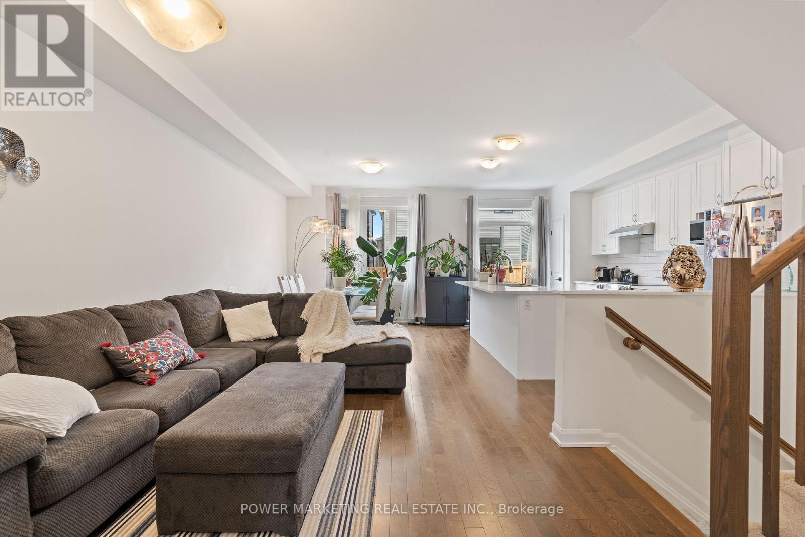 925 ATHENRY COURT - 6