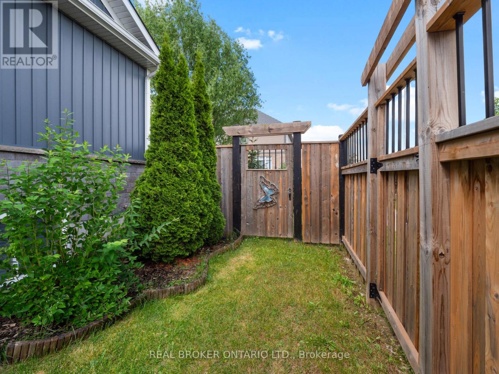 285 SOUTH PELHAM ROAD - Image 38