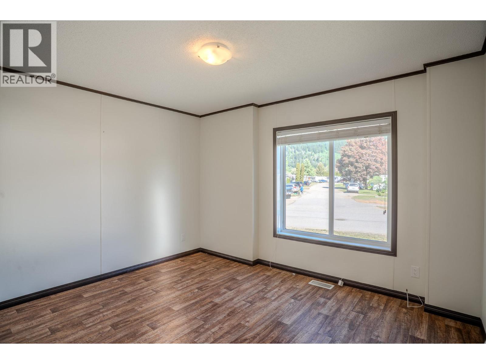 #3 504 Pine Street - 17