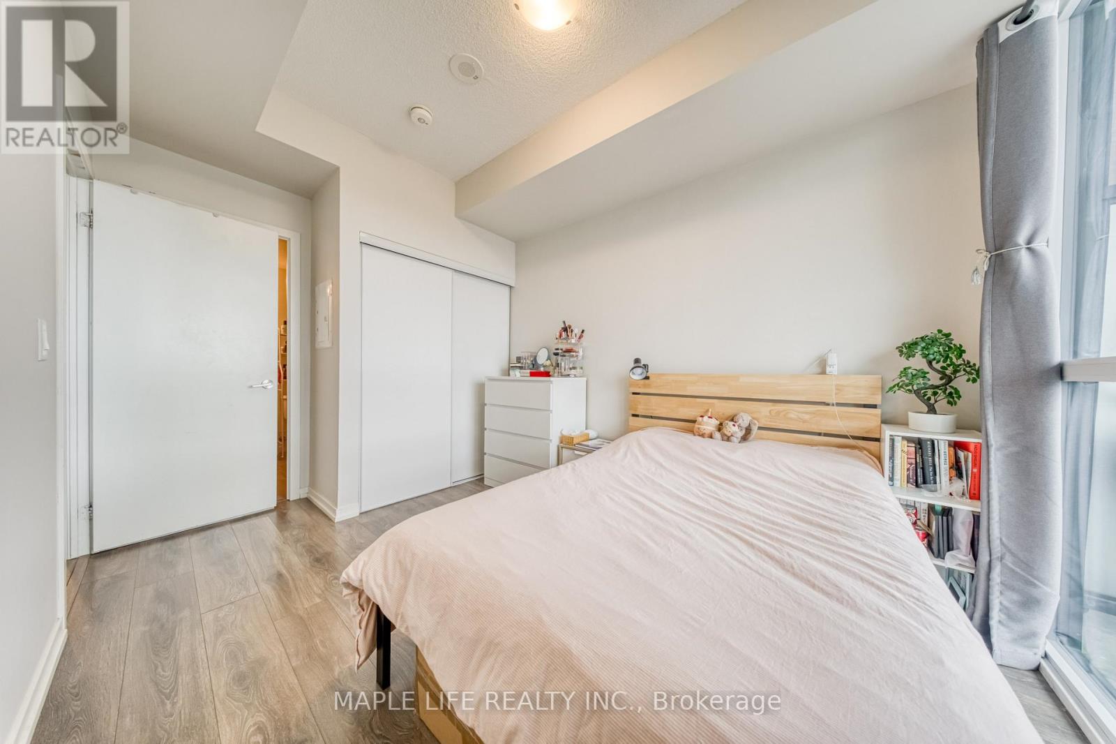 #804 3237 BAYVIEW AVENUE - 25