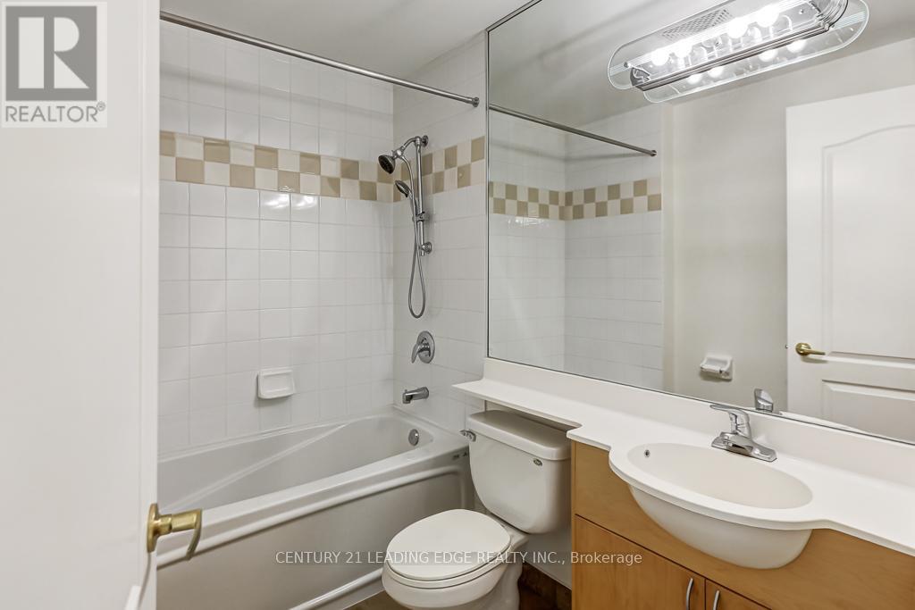 #308 11 WILLIAM CARSON CRESCENT - 22