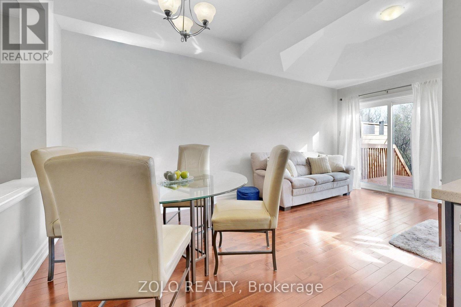 87 NOTTINGHAM DRIVE - 19
