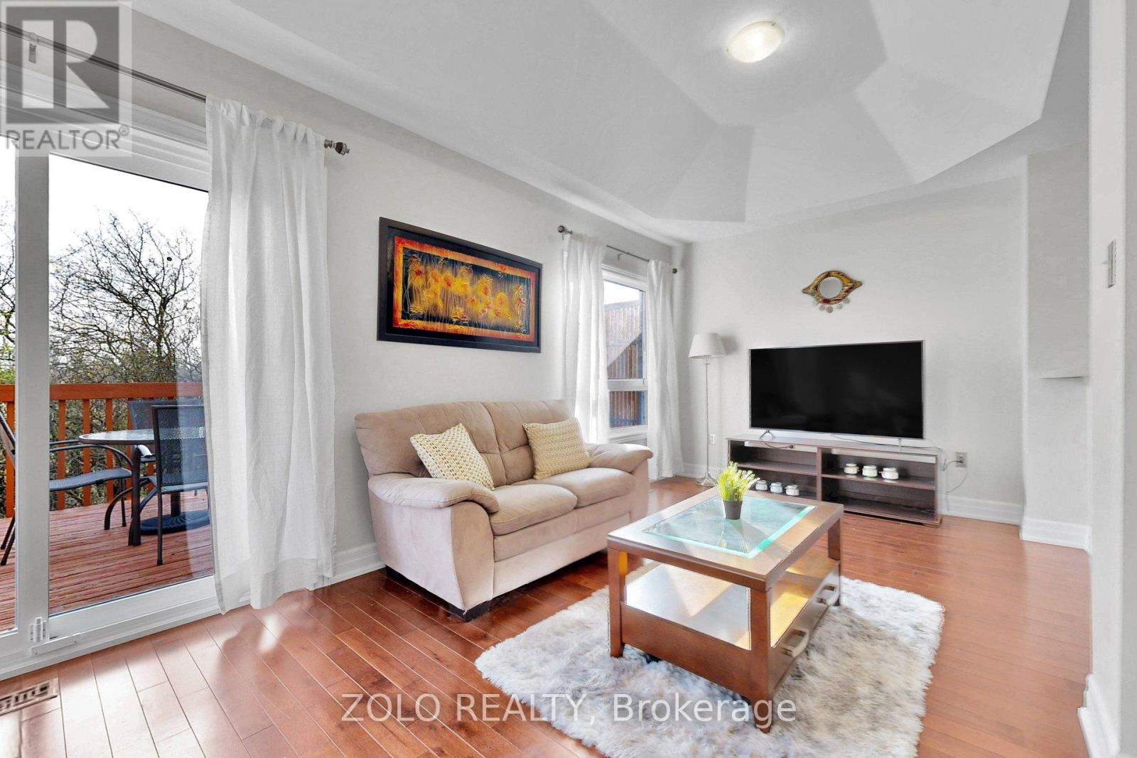 87 NOTTINGHAM DRIVE - 21