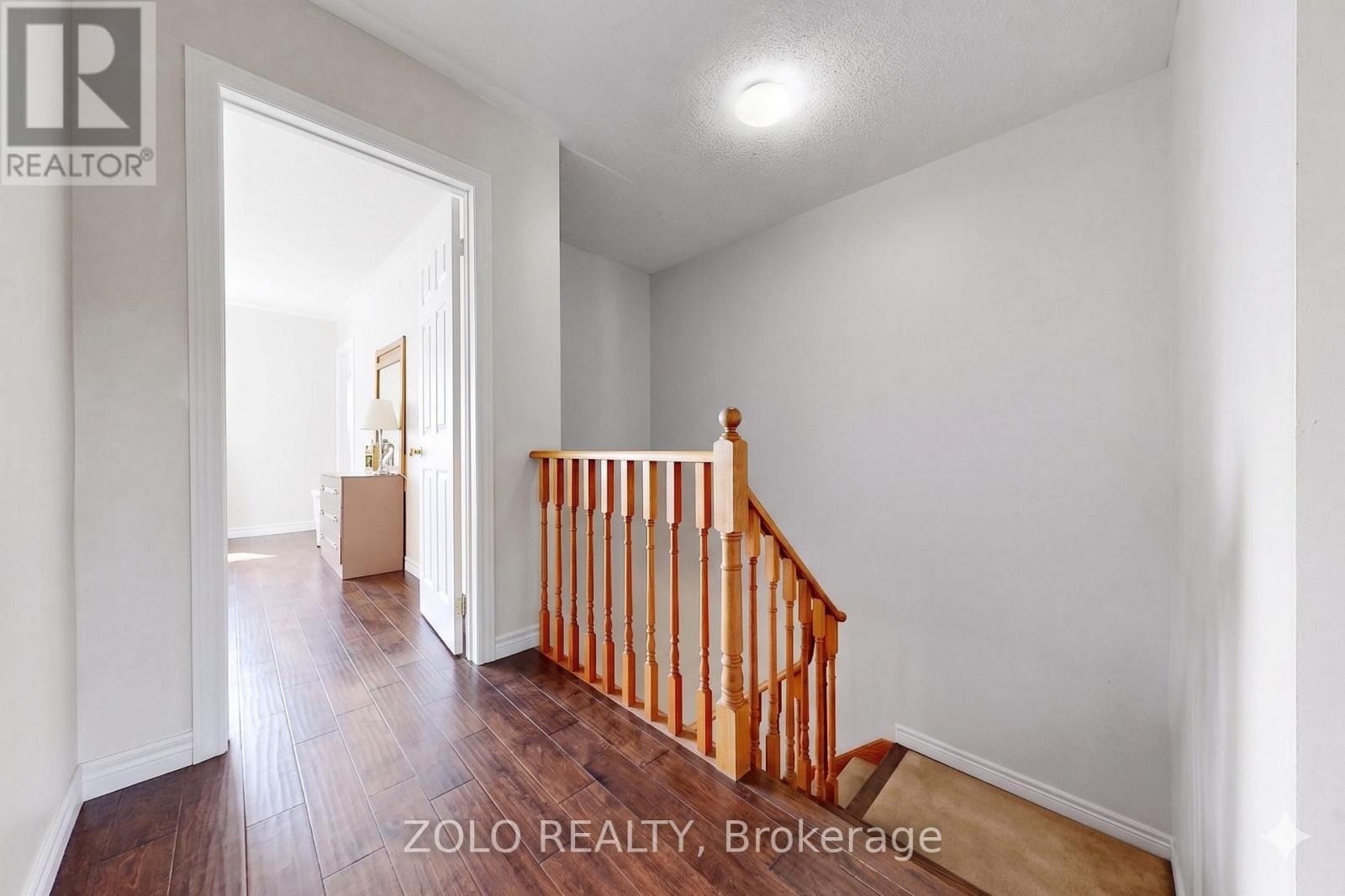 87 NOTTINGHAM DRIVE - 24