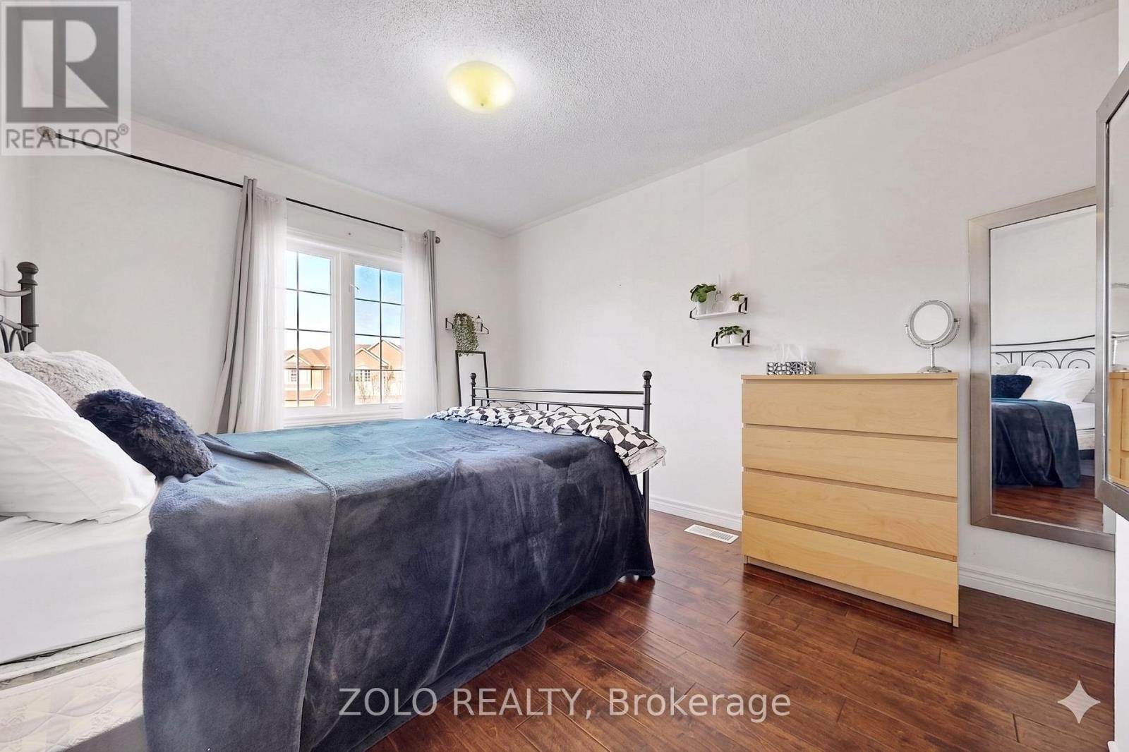 87 NOTTINGHAM DRIVE - 37