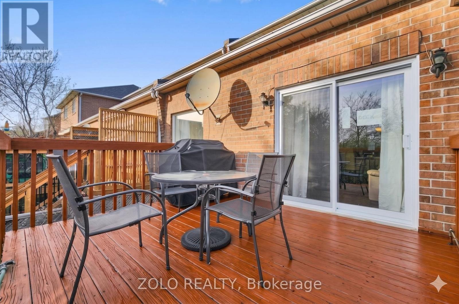 87 NOTTINGHAM DRIVE - 48