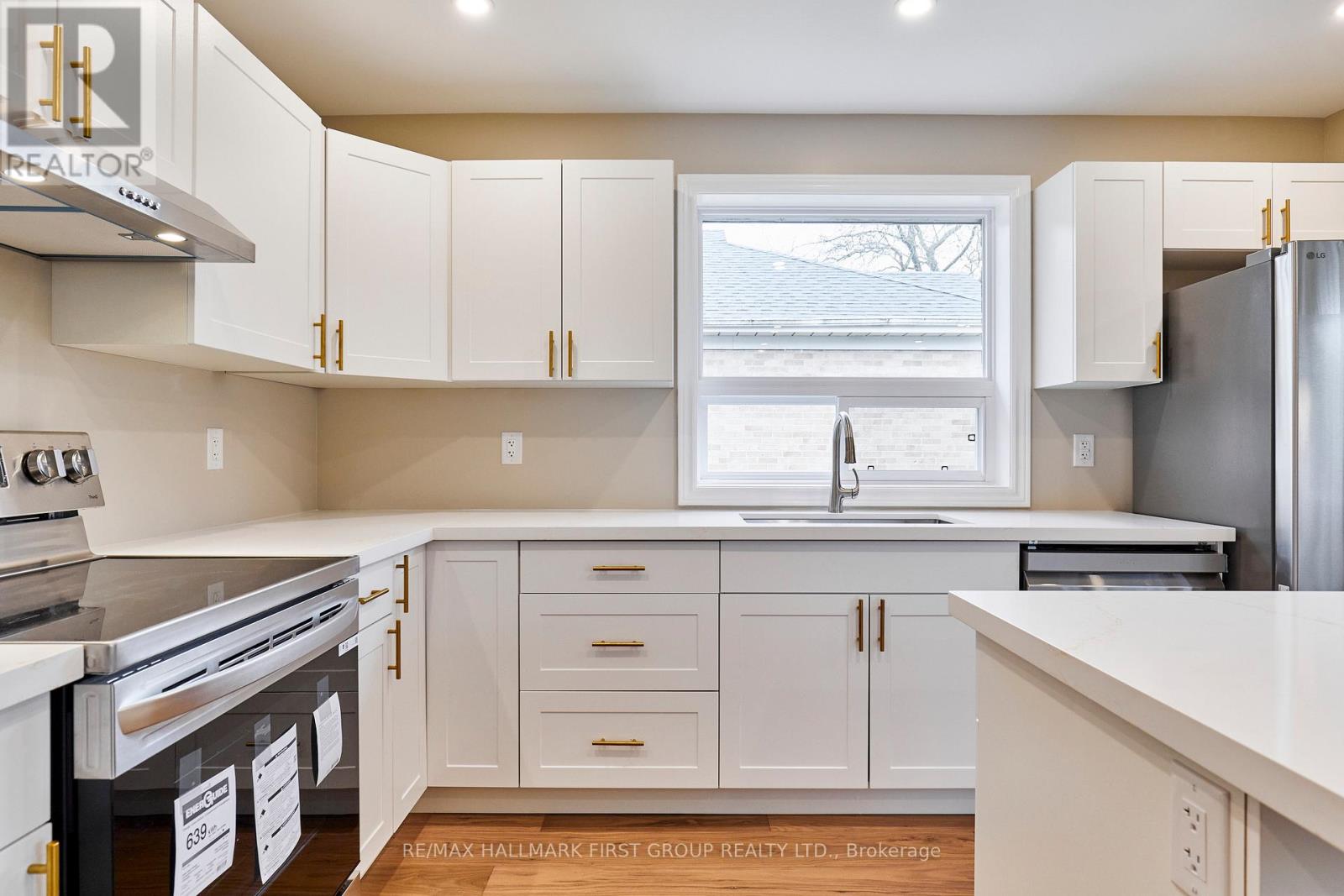 295 BALDWIN STREET - 8