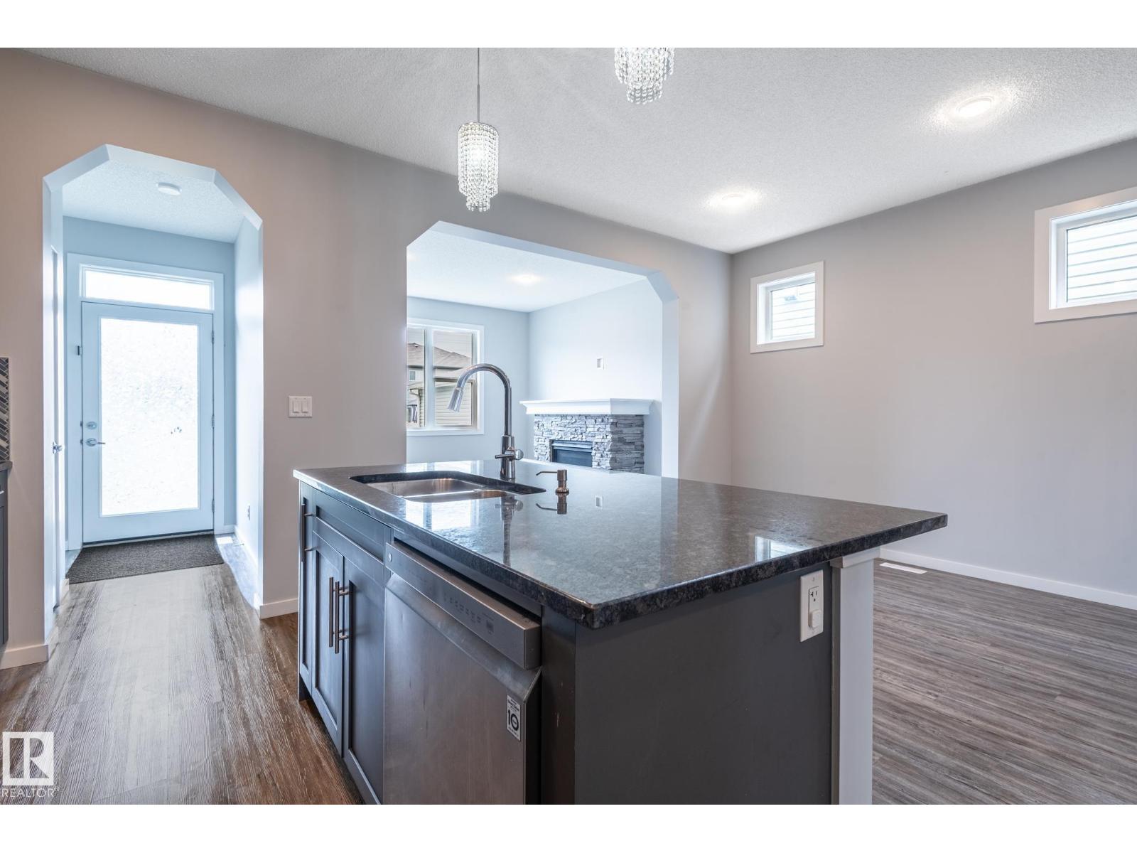 1763 26A ST NW - 11