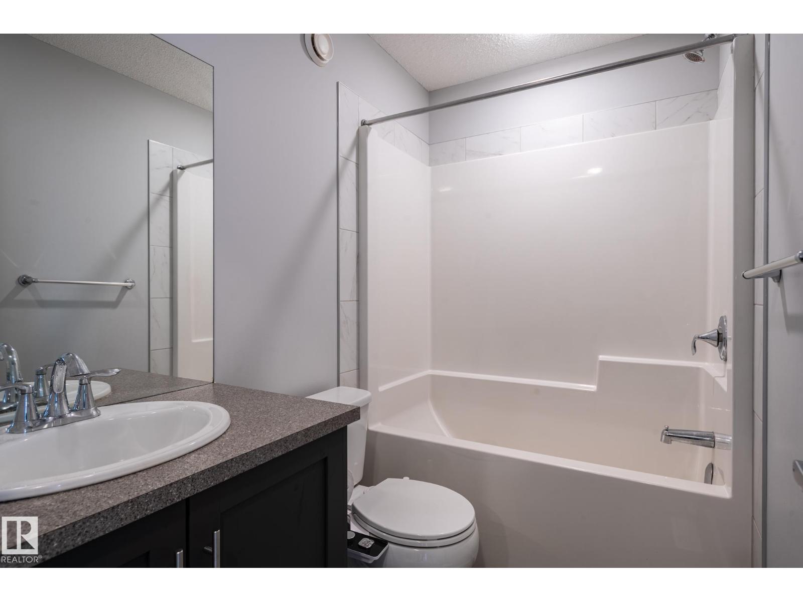 1763 26A ST NW - 28