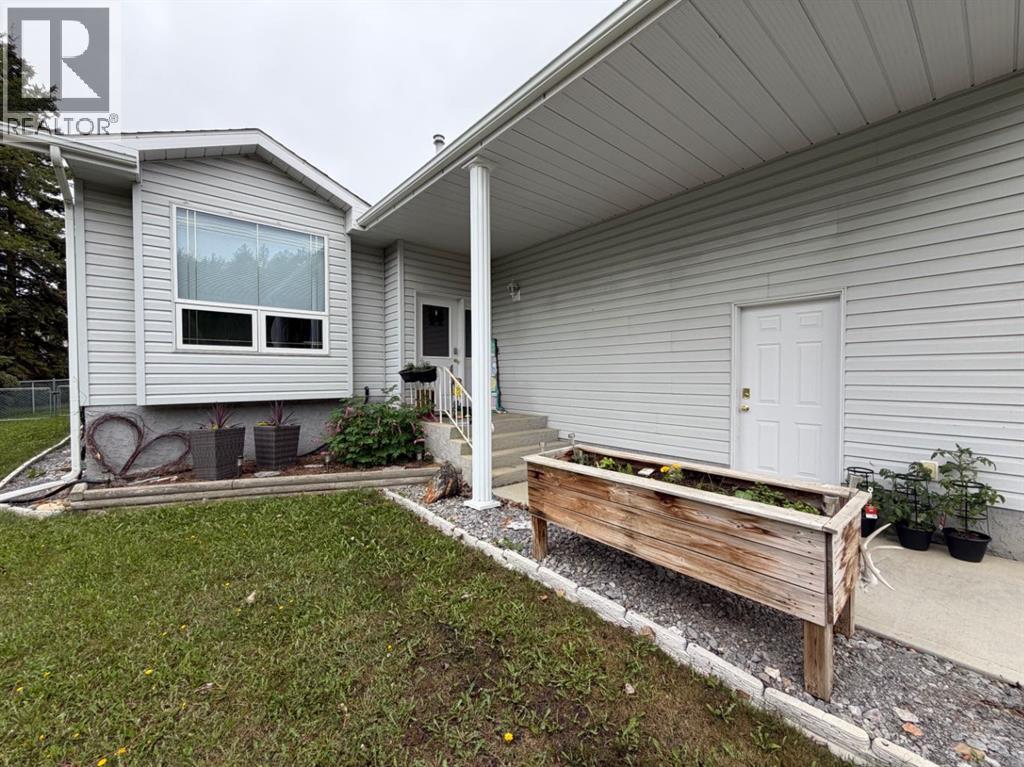 1814 48 Street - photo 3