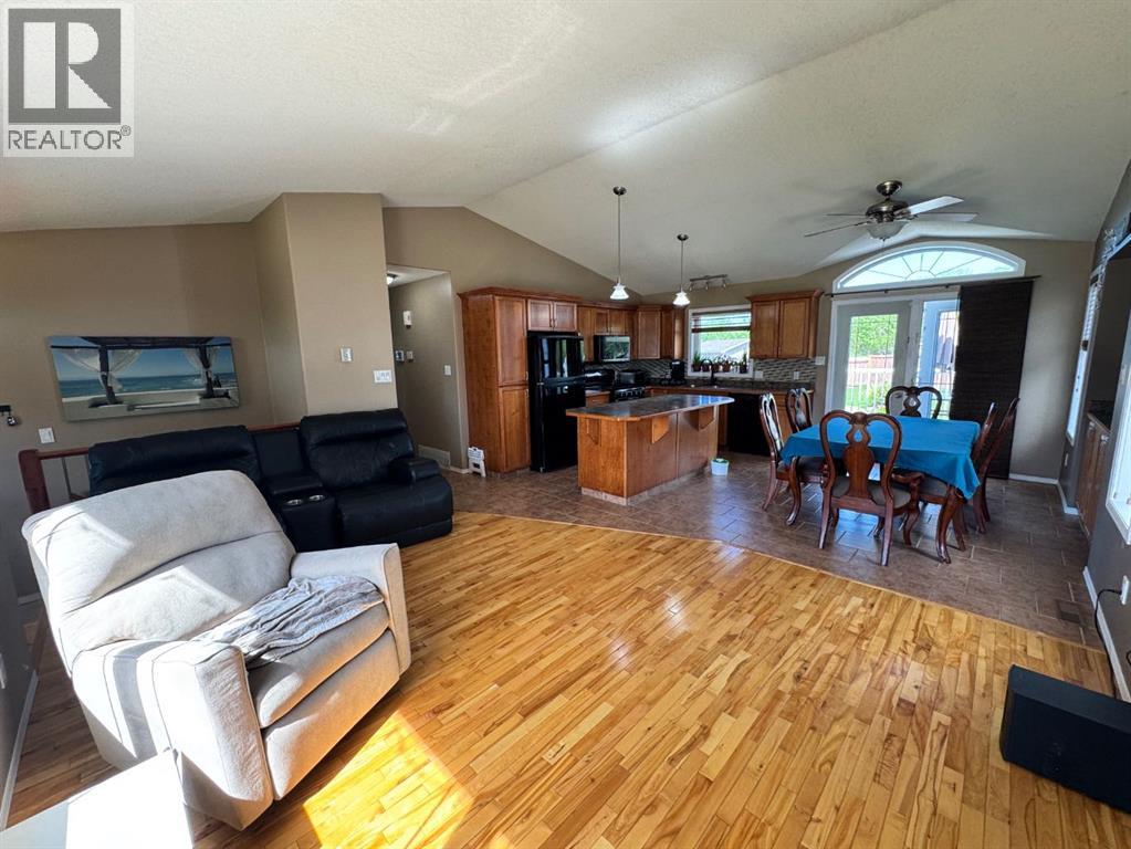 11345 110 Avenue Crescent - 8