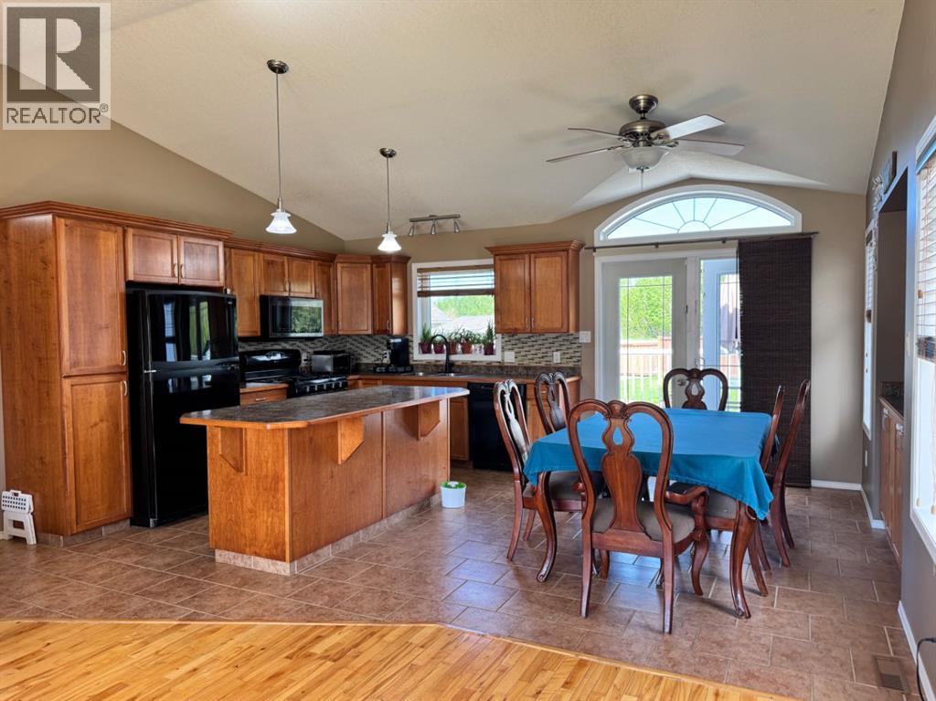 11345 110 Avenue Crescent - 12