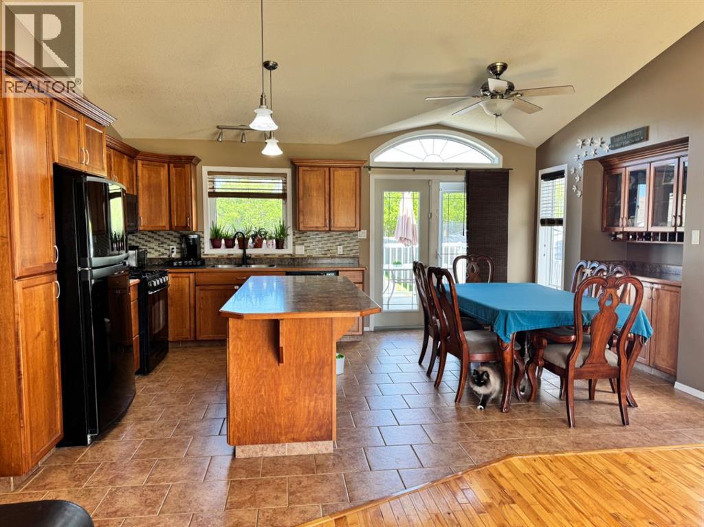 11345 110 Avenue Crescent - 9