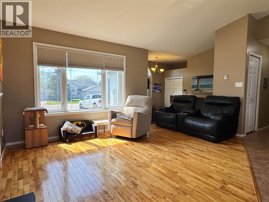 11345 110 Avenue Crescent - 4