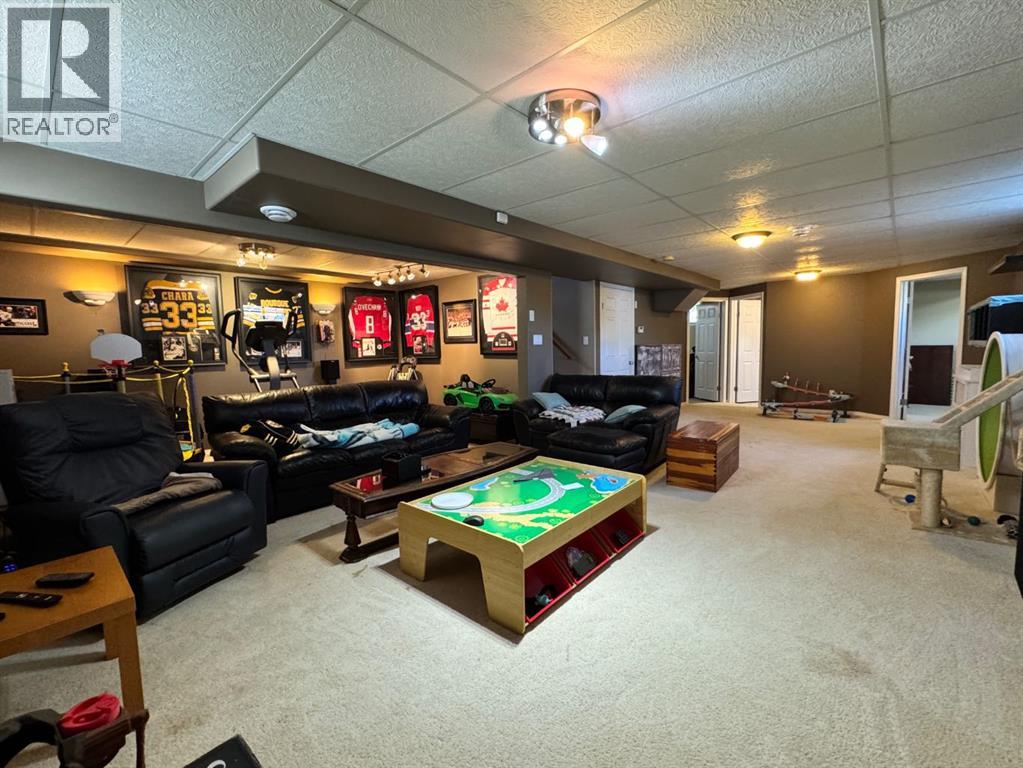 11345 110 Avenue Crescent - 33