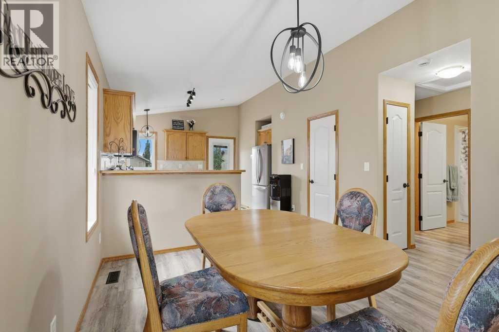 300 Lancaster Drive — photo 12