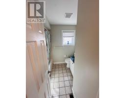 Bathroom - 15 Beaverhall Road, Brampton, ON L6X4L3 Photo 10