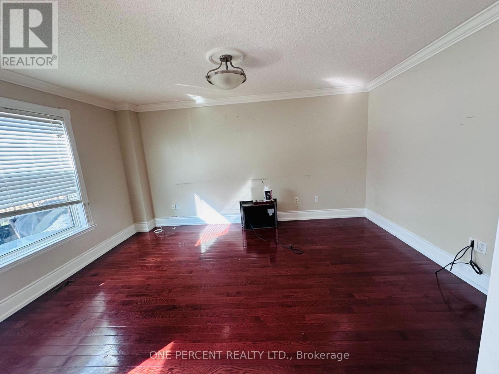 15 BEAVERHALL ROAD - 6