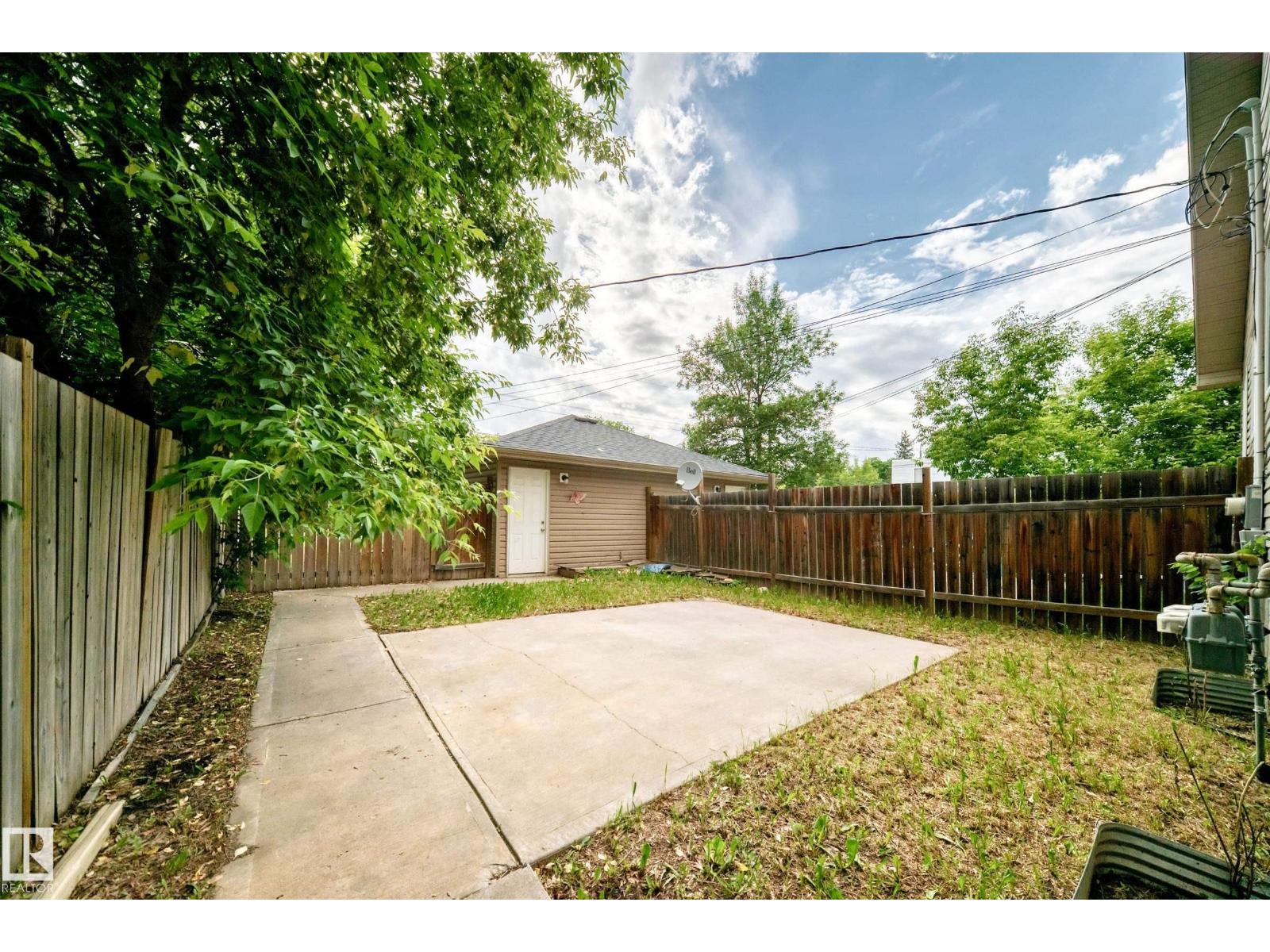 12124 122 ST NW - 42
