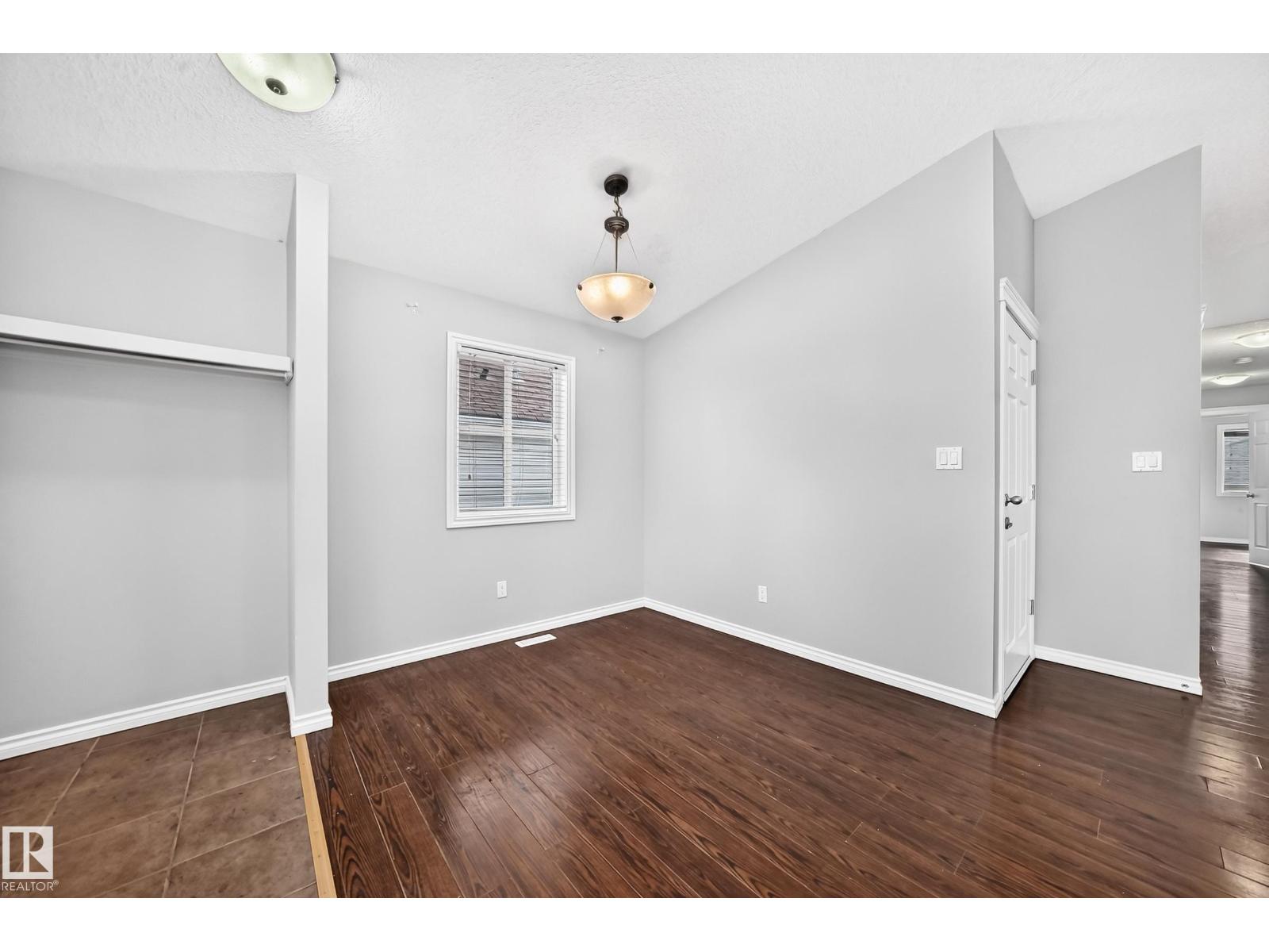 12124 122 ST NW - 6