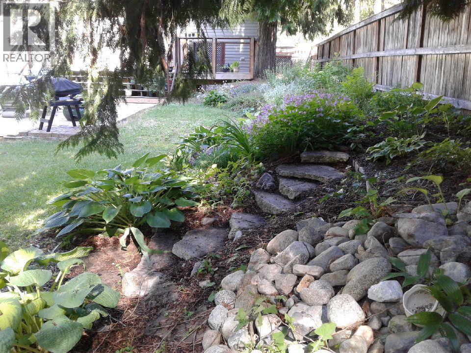 2135 HUNTER FRONTAGE Road, Christina Lake