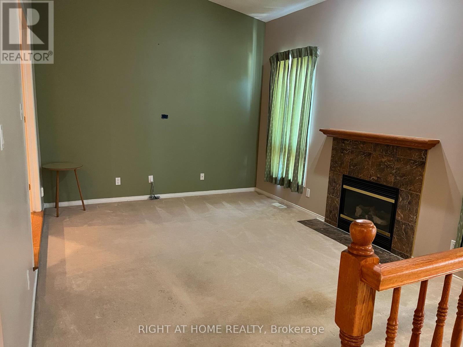3 Bed, 3 Bath House for Rent in Ottawa – 270 DEERCROFT AVENUE, Ottawa – MLS# X13486716 - Image 11