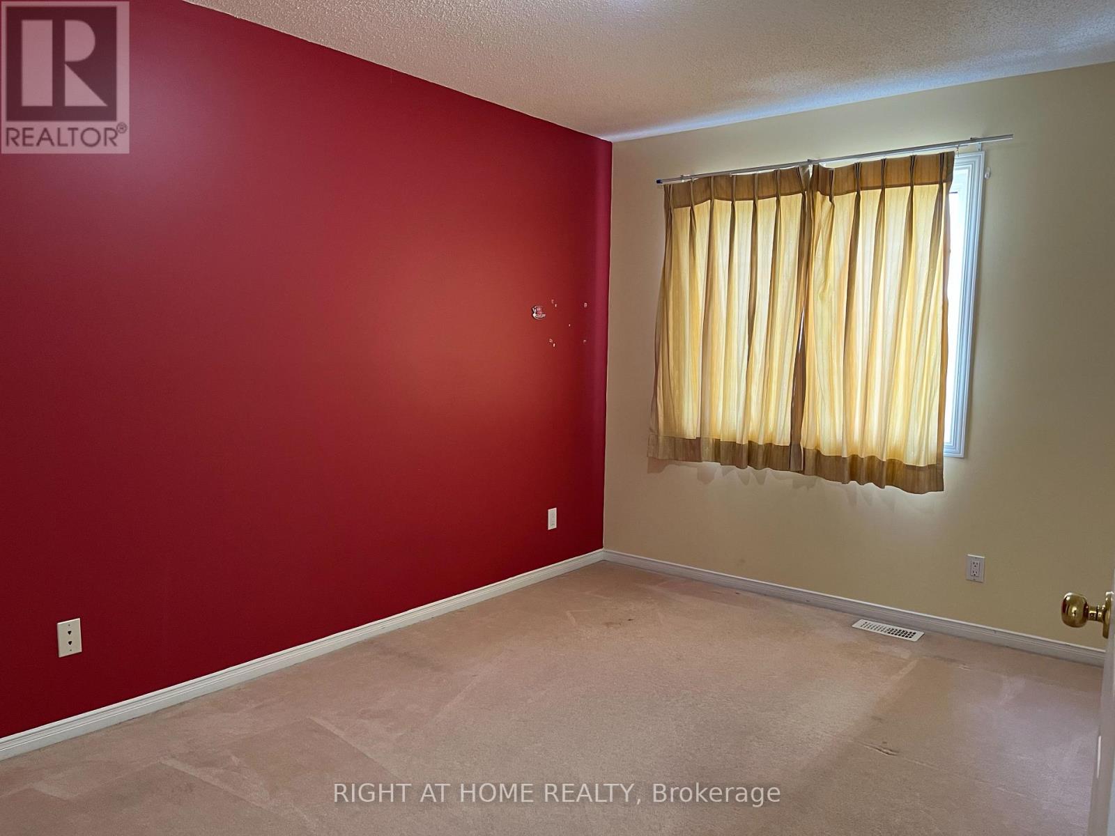 3 Bed, 3 Bath House for Rent in Ottawa – 270 DEERCROFT AVENUE, Ottawa – MLS# X13486716 - Image 24