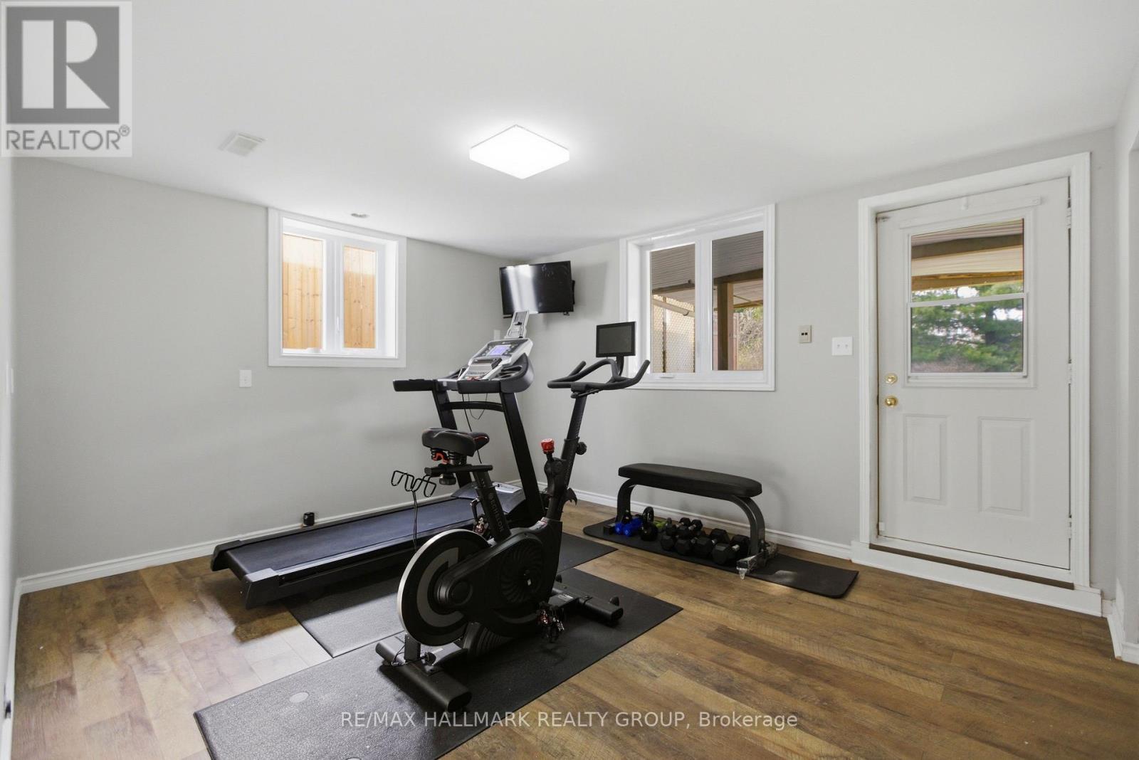 164 PATTERSON CRESCENT - 17