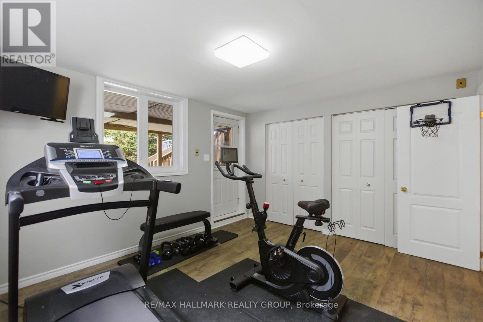 164 PATTERSON CRESCENT - 18