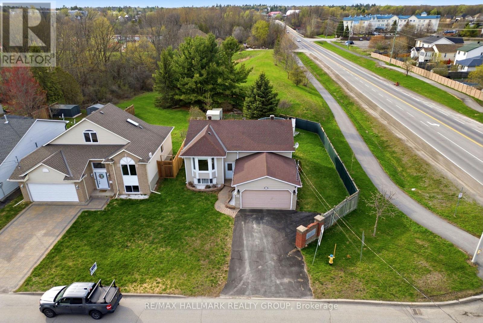 164 PATTERSON CRESCENT - 24