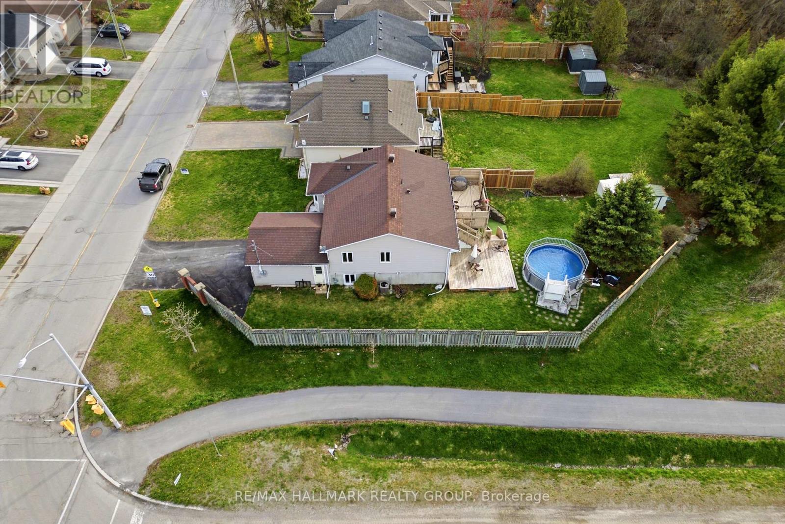 164 PATTERSON CRESCENT - 25