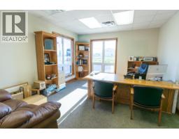 10120 Northern Lights Drive, Fort St  John, BC V1J2A3 Photo 11