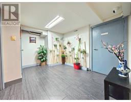 . - 1768 St Clair Avenue W, Toronto, ON M6N1J3 Photo 8