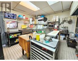 . - 1768 St Clair Avenue W, Toronto, ON M6N1J3 Photo 7