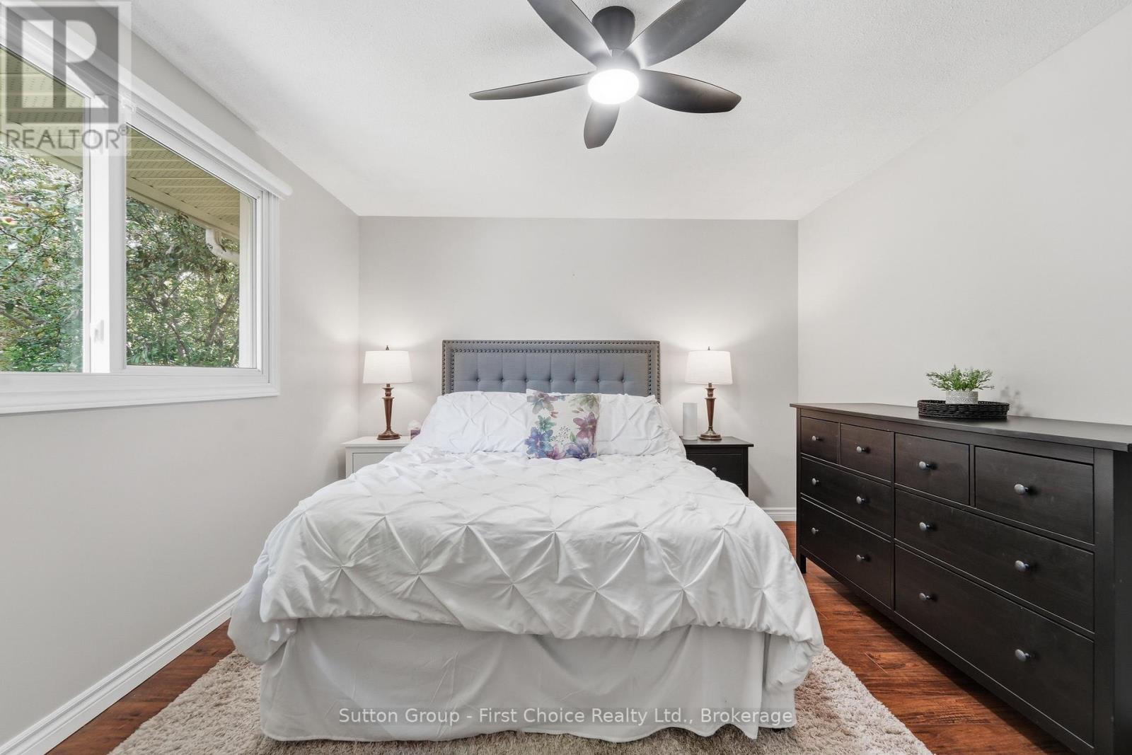 72 AVONWOOD DRIVE W - 17